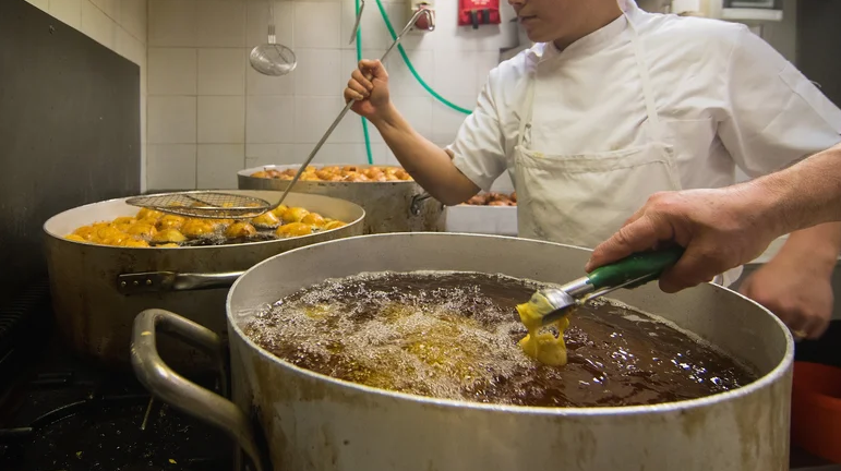 Why Reusing Cooking Oil is a No-Go for Restaurants?